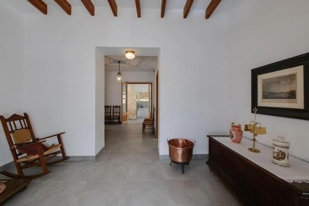 Holiday home Can Tianet